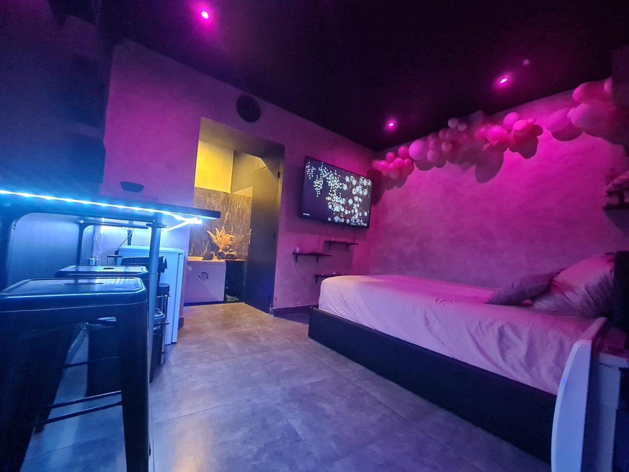 Love Room Spa Jacuzzi Lyon Ngoại thất bức ảnh